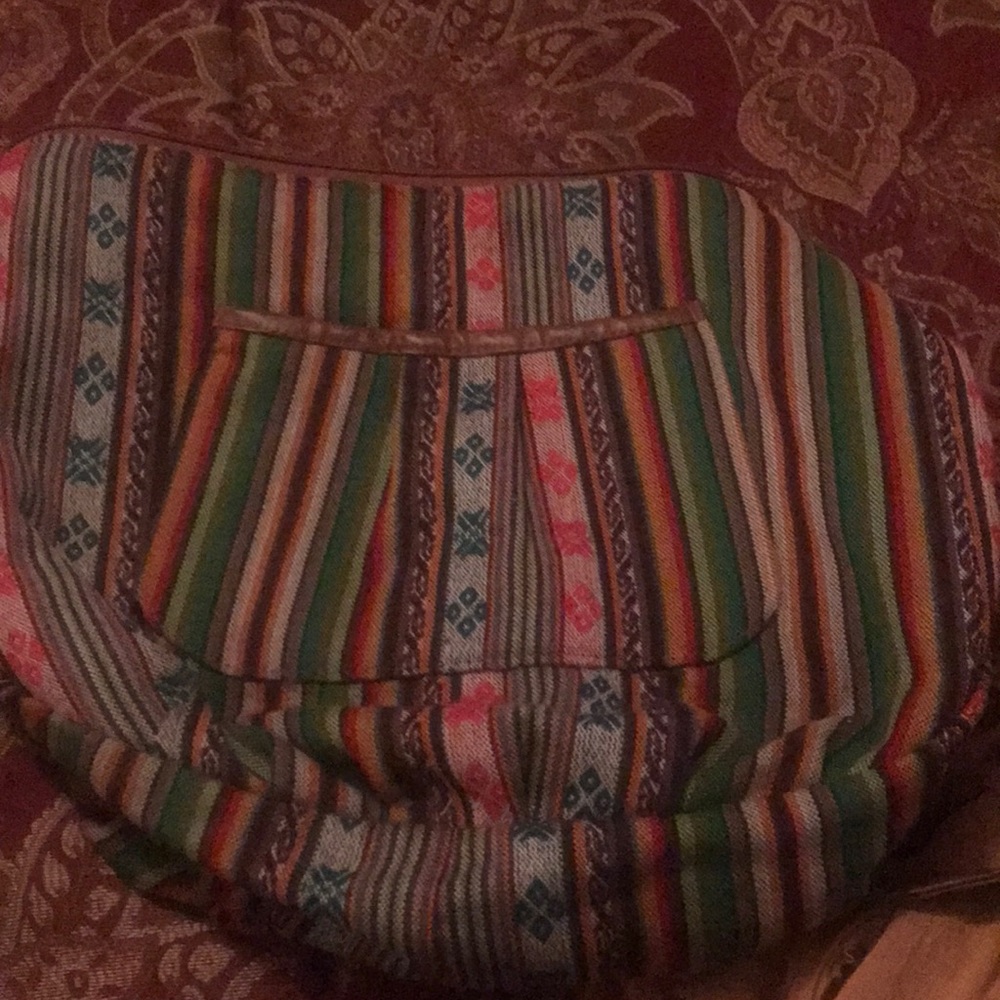 Ethnic print shoulder bag